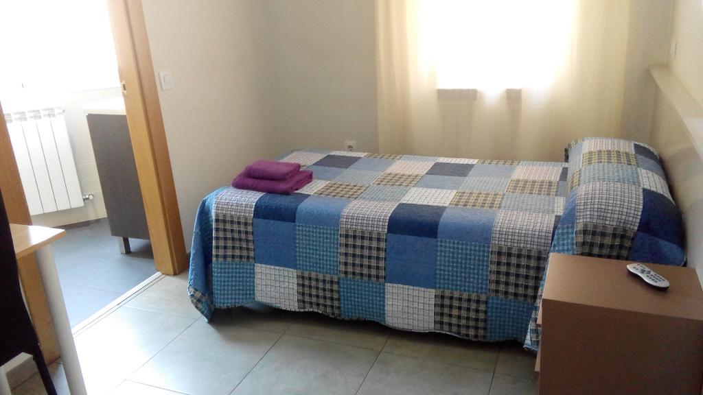 Pension Calfred II Logrono Luaran gambar