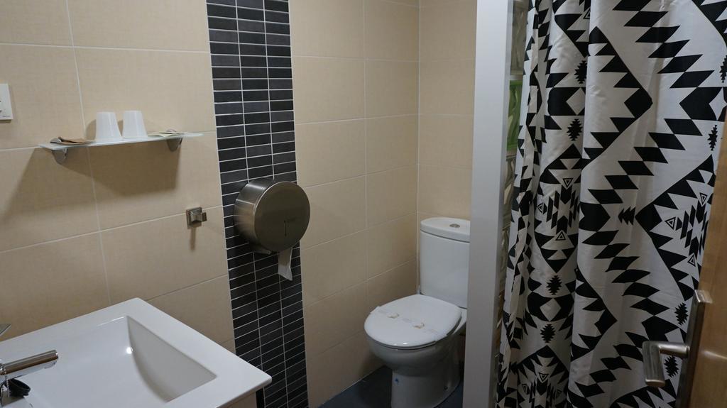 Pension Calfred II Logrono Luaran gambar