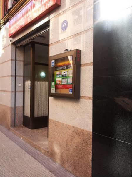 Pension Calfred II Logrono Luaran gambar